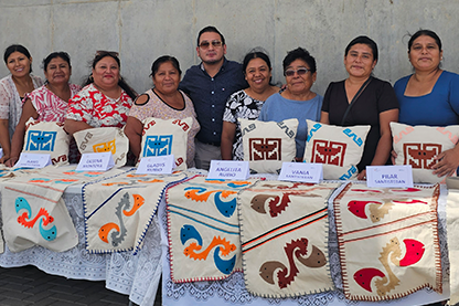 taller de bordado artesanal en Nazareno